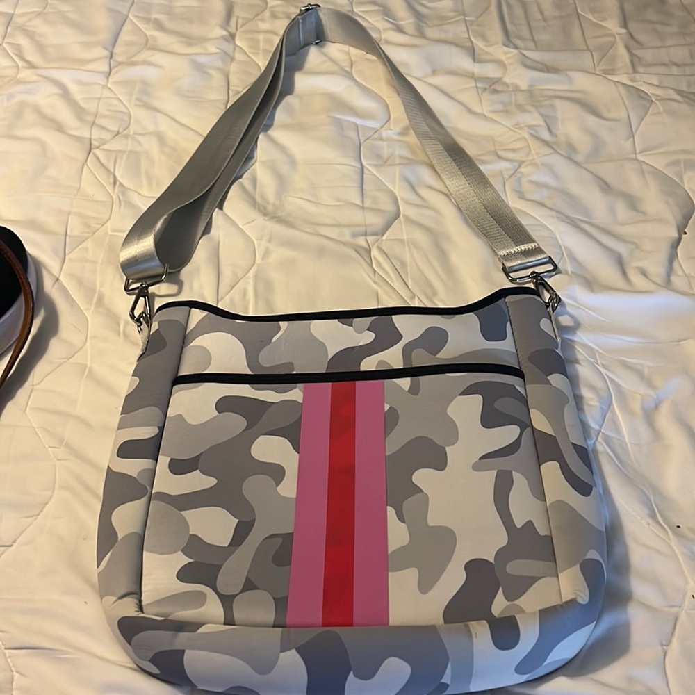 Neoprene crossbody purse